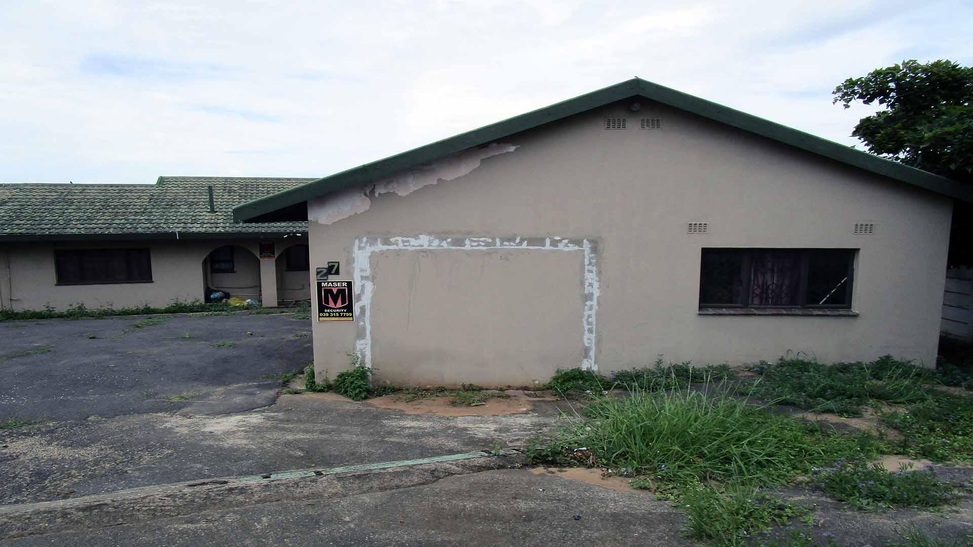 Front View of property in Uvongo