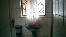 Bathroom 2 of property in Uvongo