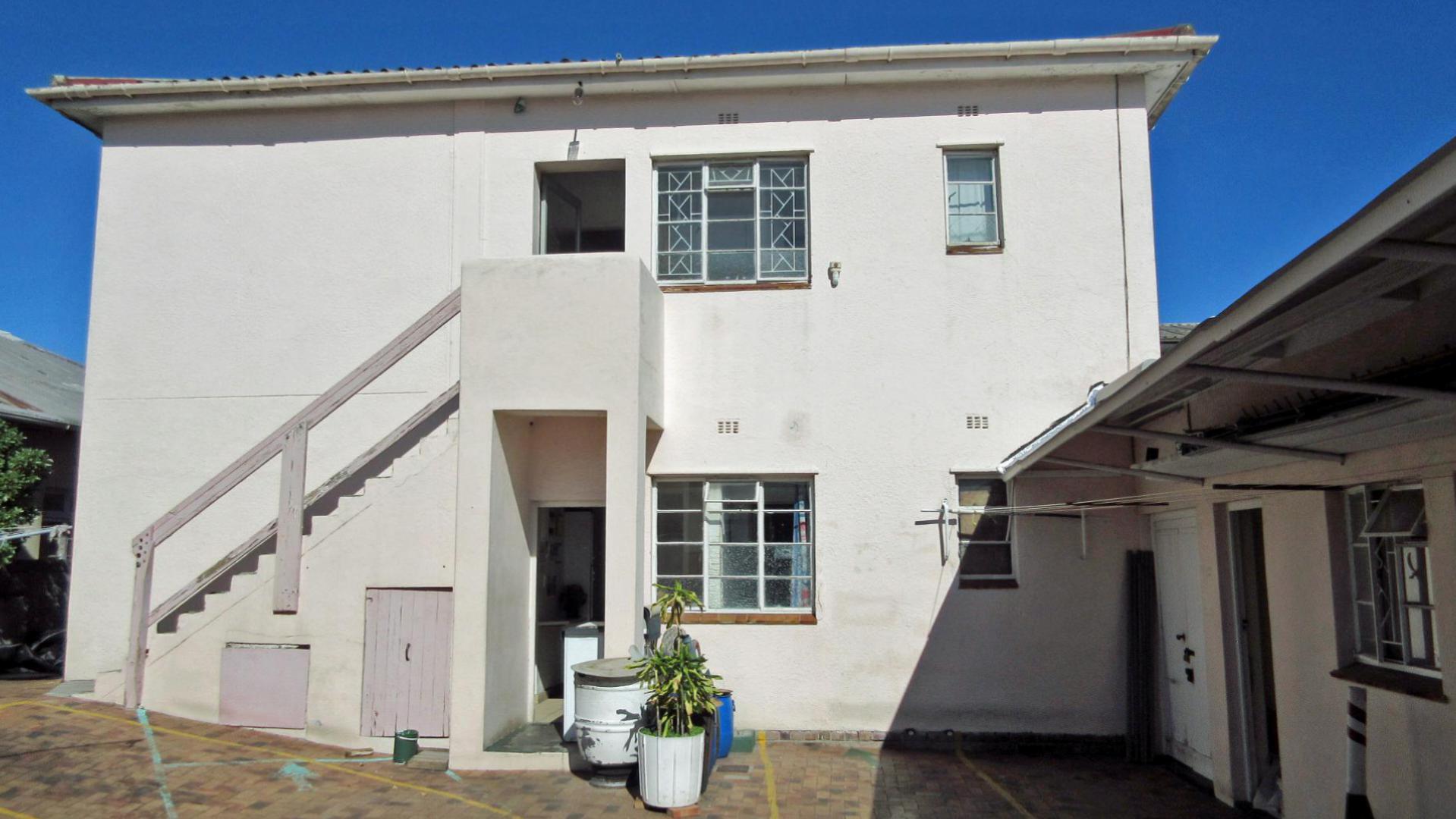 Front View of property in Parow Central