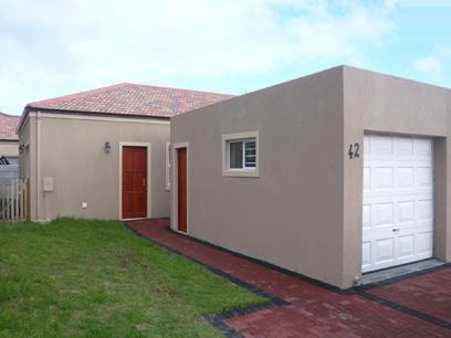 2 Bedroom Simplex for Sale For Sale in Gordons Bay - Private Sale - MR14252