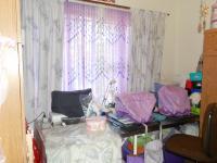 Bed Room 1 - 16 square meters of property in Carletonville