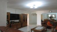 Lounges - 32 square meters of property in Lenasia South