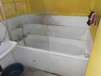 Main Bathroom - 8 square meters of property in Scottsville PMB