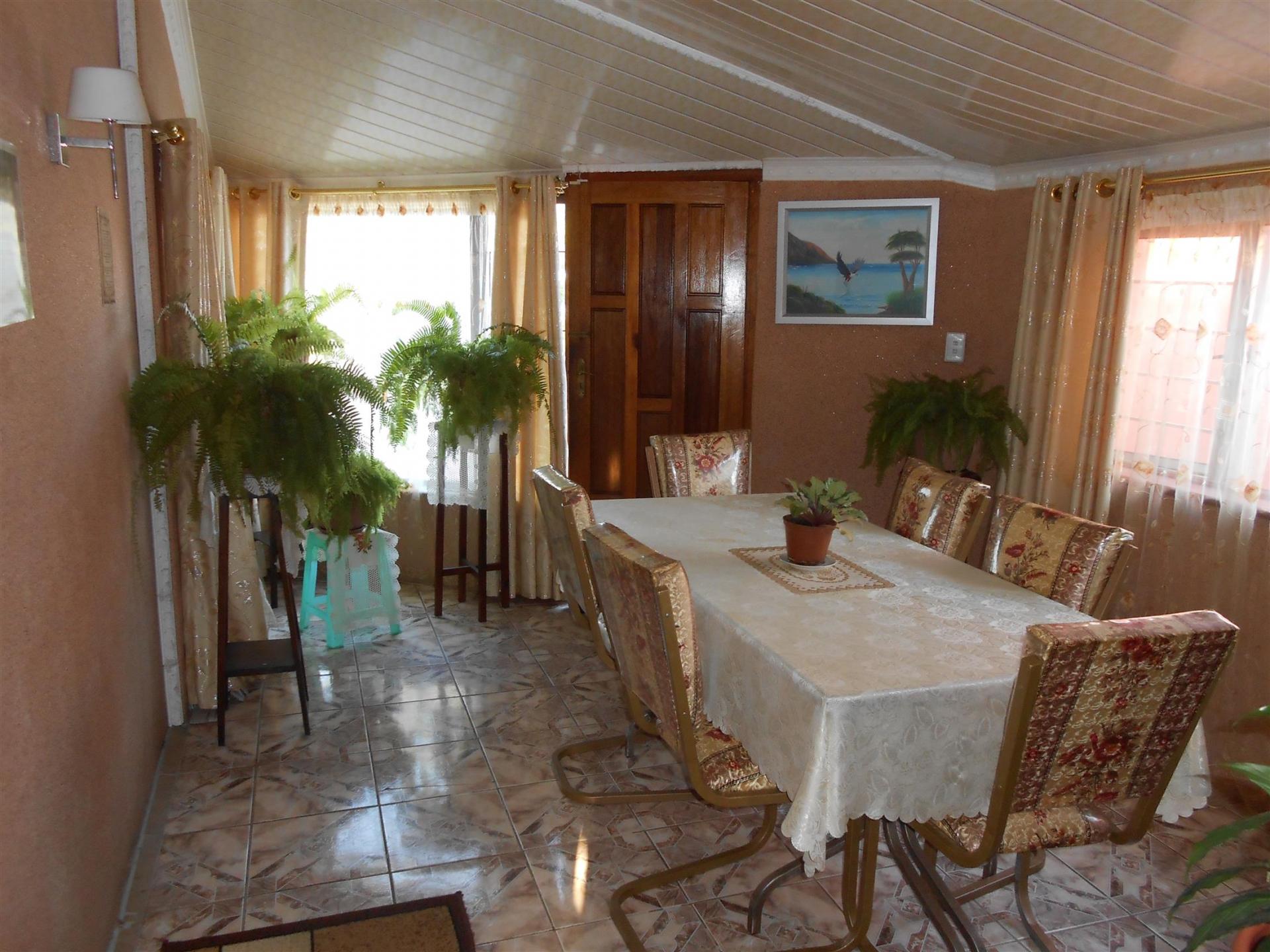 Dining Room - 18 square meters of property in Umkomaas