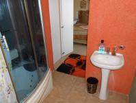 Main Bathroom - 6 square meters of property in Umkomaas