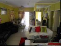 Lounges - 36 square meters of property in Park Hill