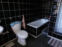 Bathroom 2 - 10 square meters of property in Boksburg