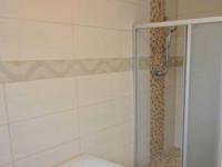 Bathroom 1 - 8 square meters of property in Kengies