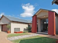 Front View of property in Silver Lakes Golf Estate