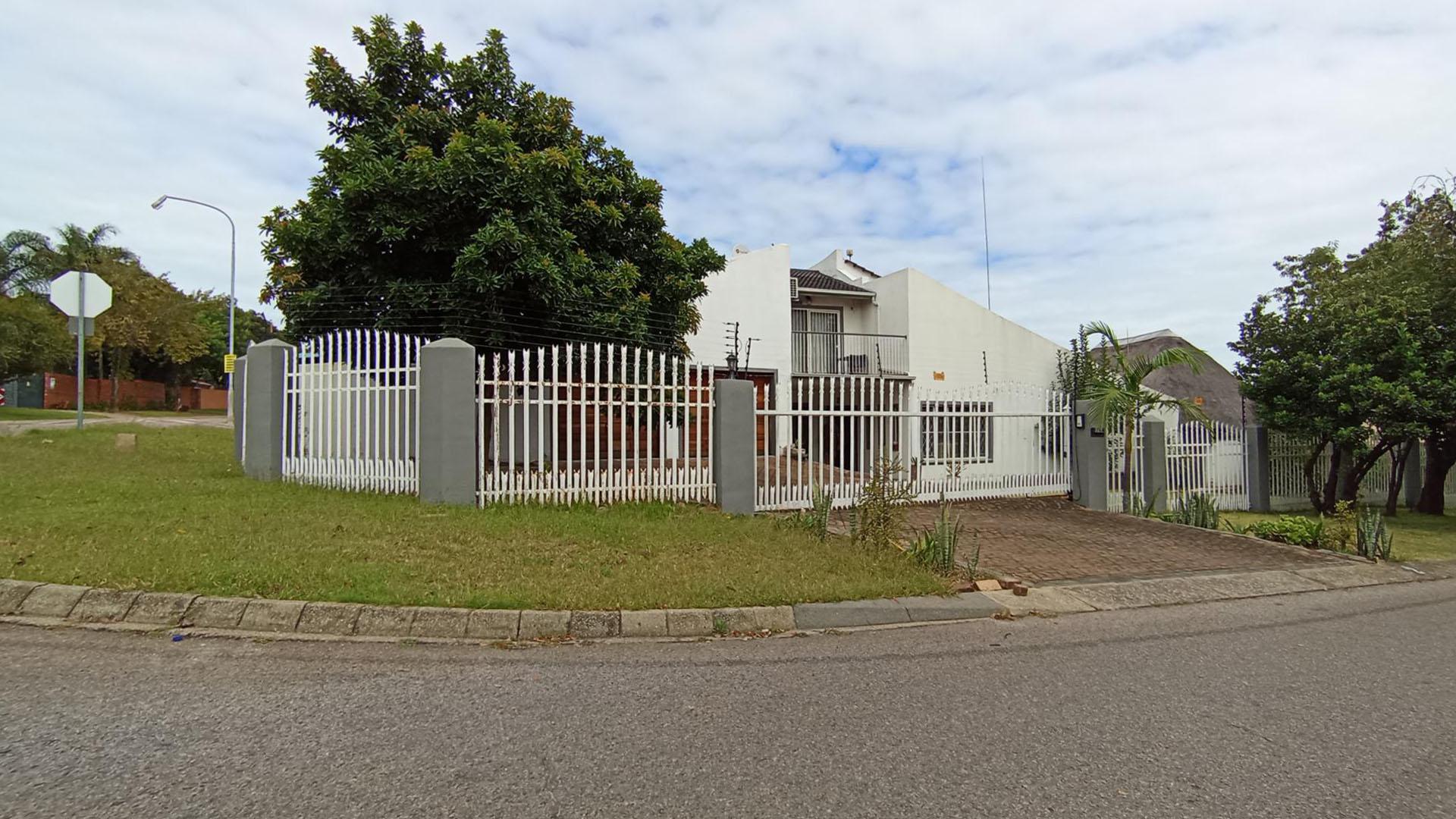 Front View of property in The Reeds