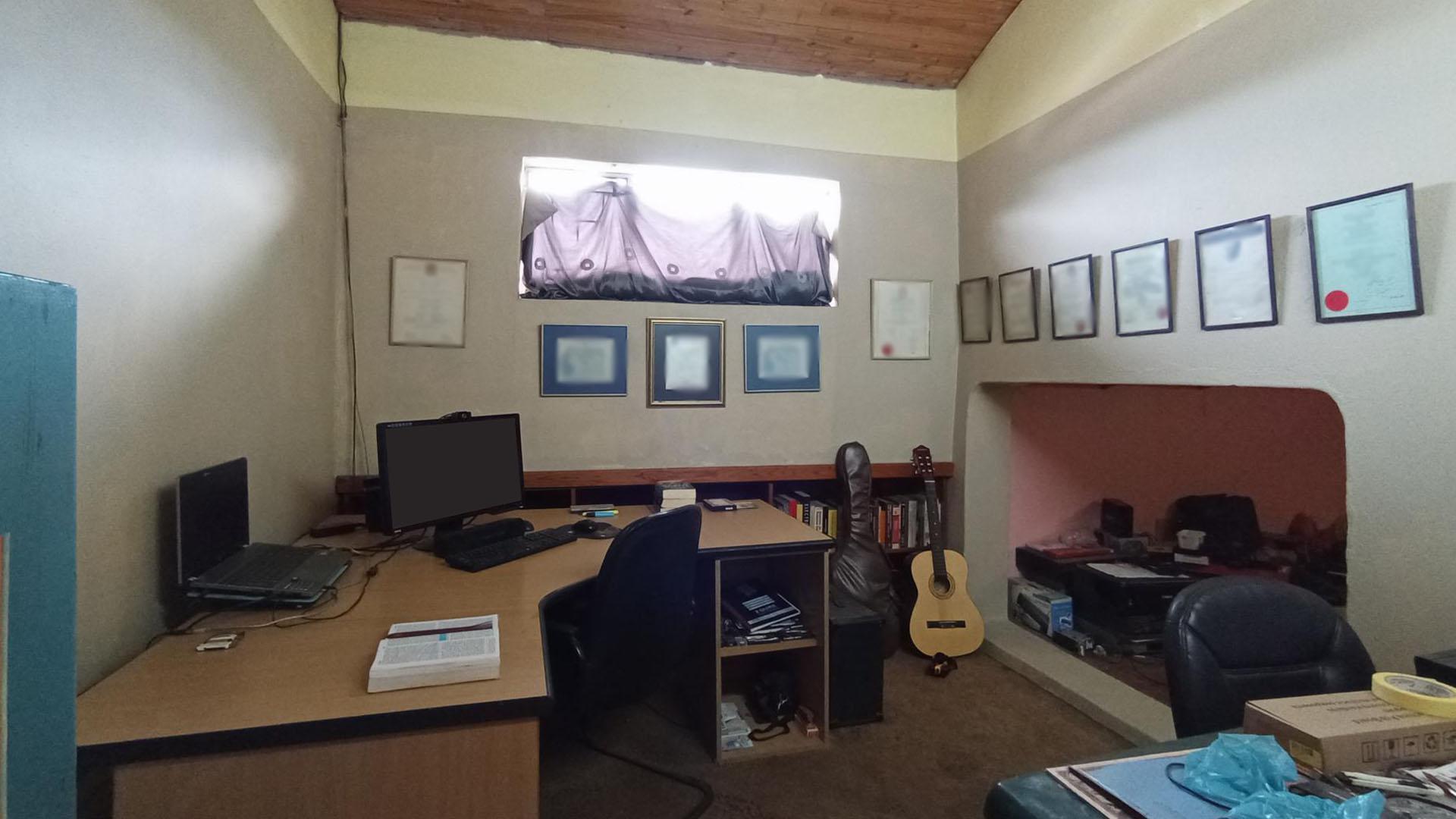 Study - 17 square meters of property in The Reeds