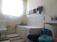 Main Bathroom of property in Tsakane