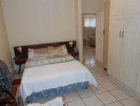 Main Bedroom - 15 square meters of property in Port Edward