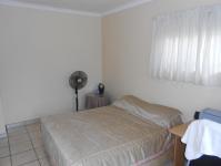 Bed Room 1 - 14 square meters of property in Port Edward