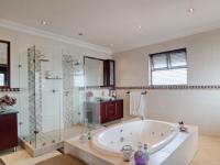 Main Bathroom - 27 square meters of property in The Wilds Estate