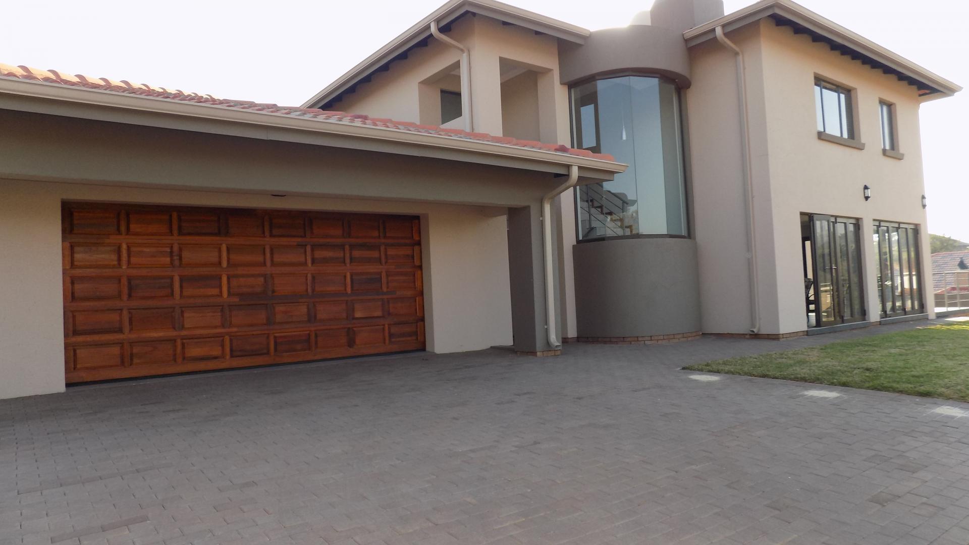 Front View of property in Hartbeespoort