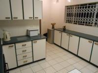 Kitchen - 27 square meters of property in Kingsburgh