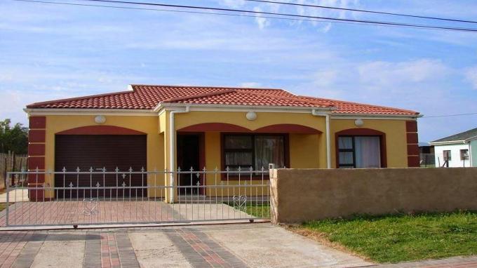 2 Bedroom House for Sale For Sale in Pacaltsdorp - Home Sell - MR143377