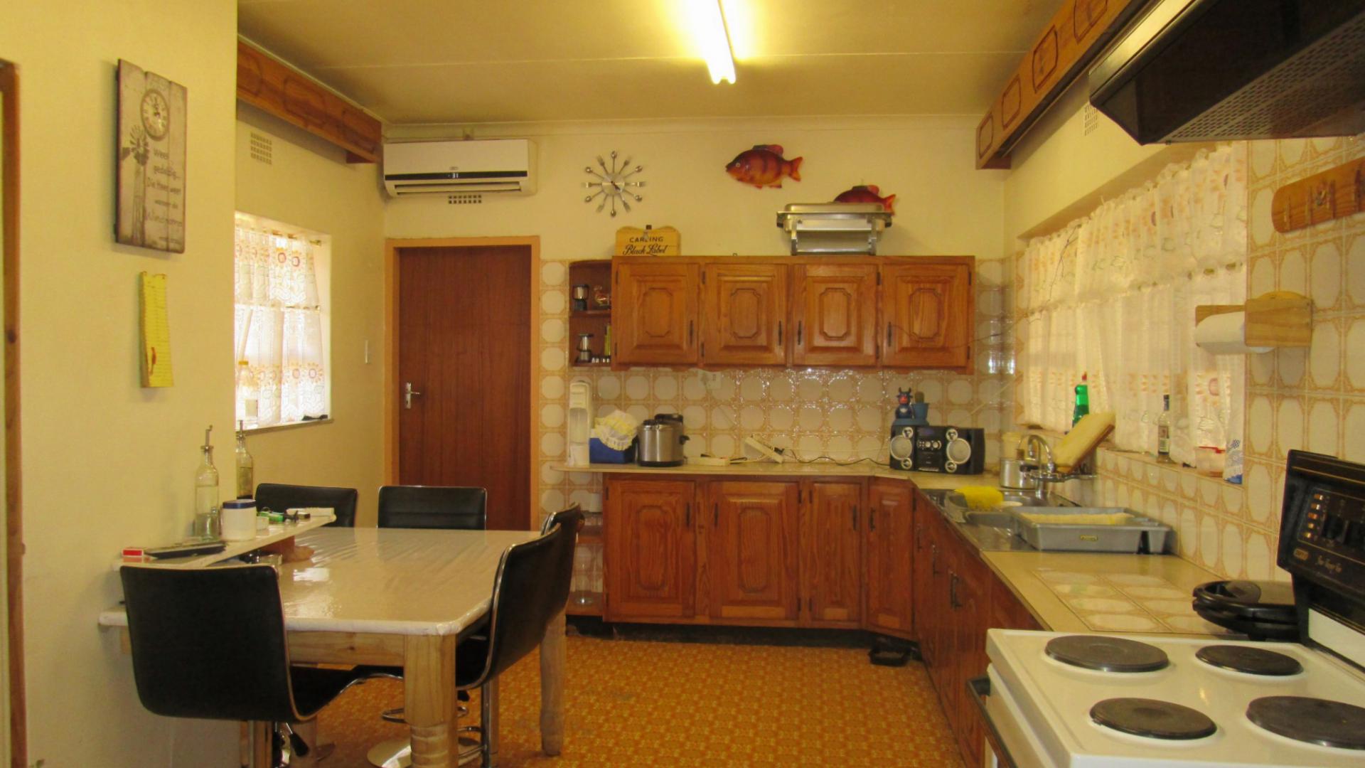 Kitchen - 29 square meters of property in Rosashof AH