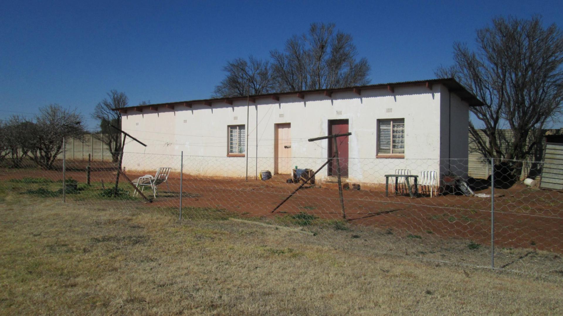 Front View of property in Rosashof AH