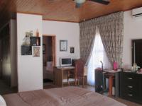 Main Bedroom - 42 square meters of property in Rosashof AH