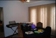 Dining Room - 26 square meters of property in Northdale (PMB)