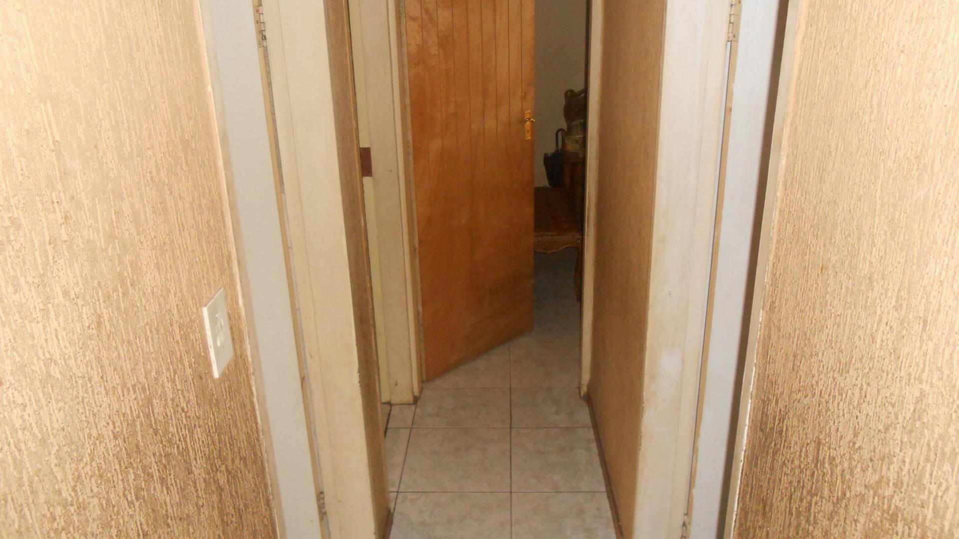 Spaces - 6 square meters of property in Eersterust