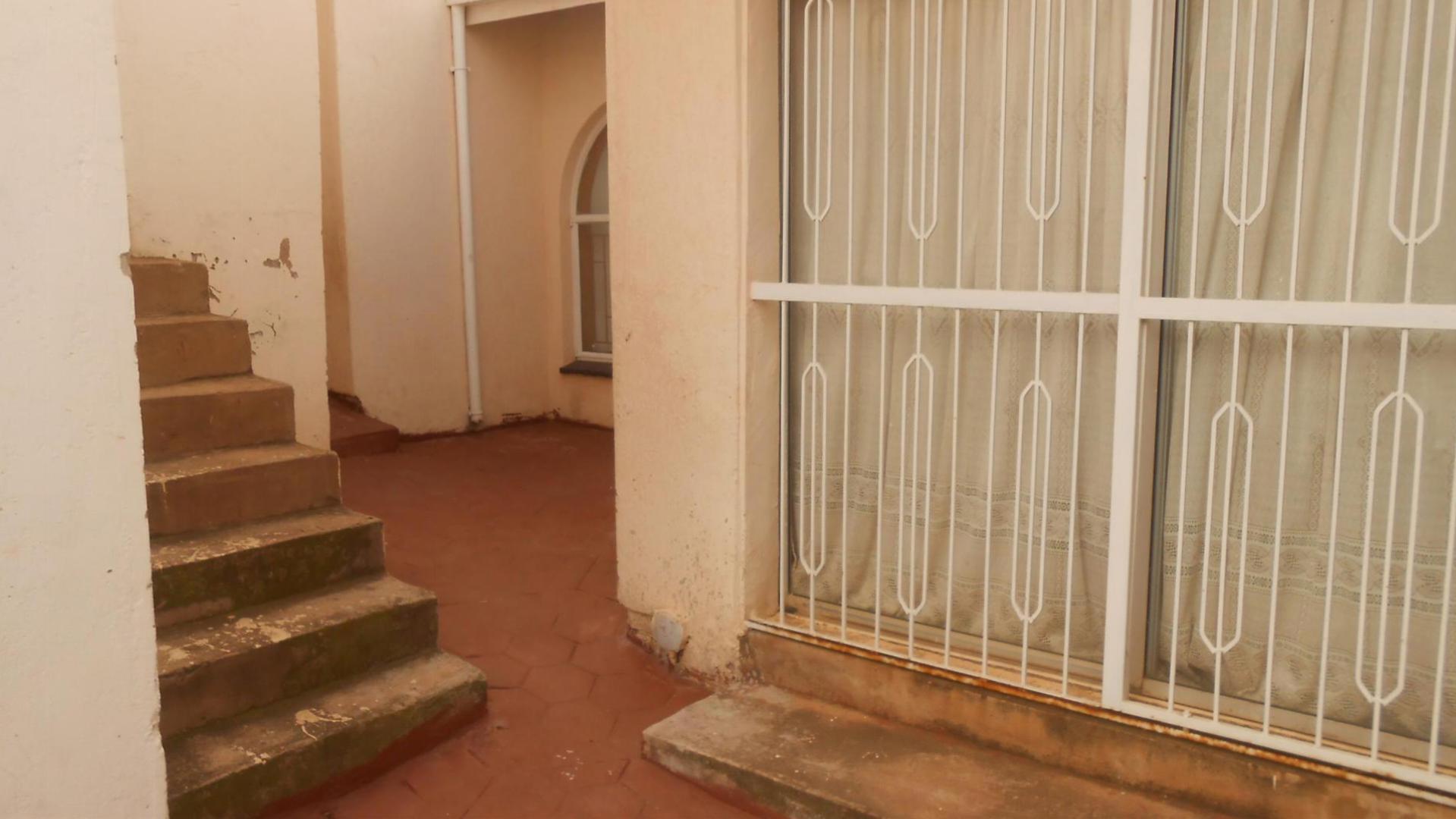 Front View of property in Eersterust