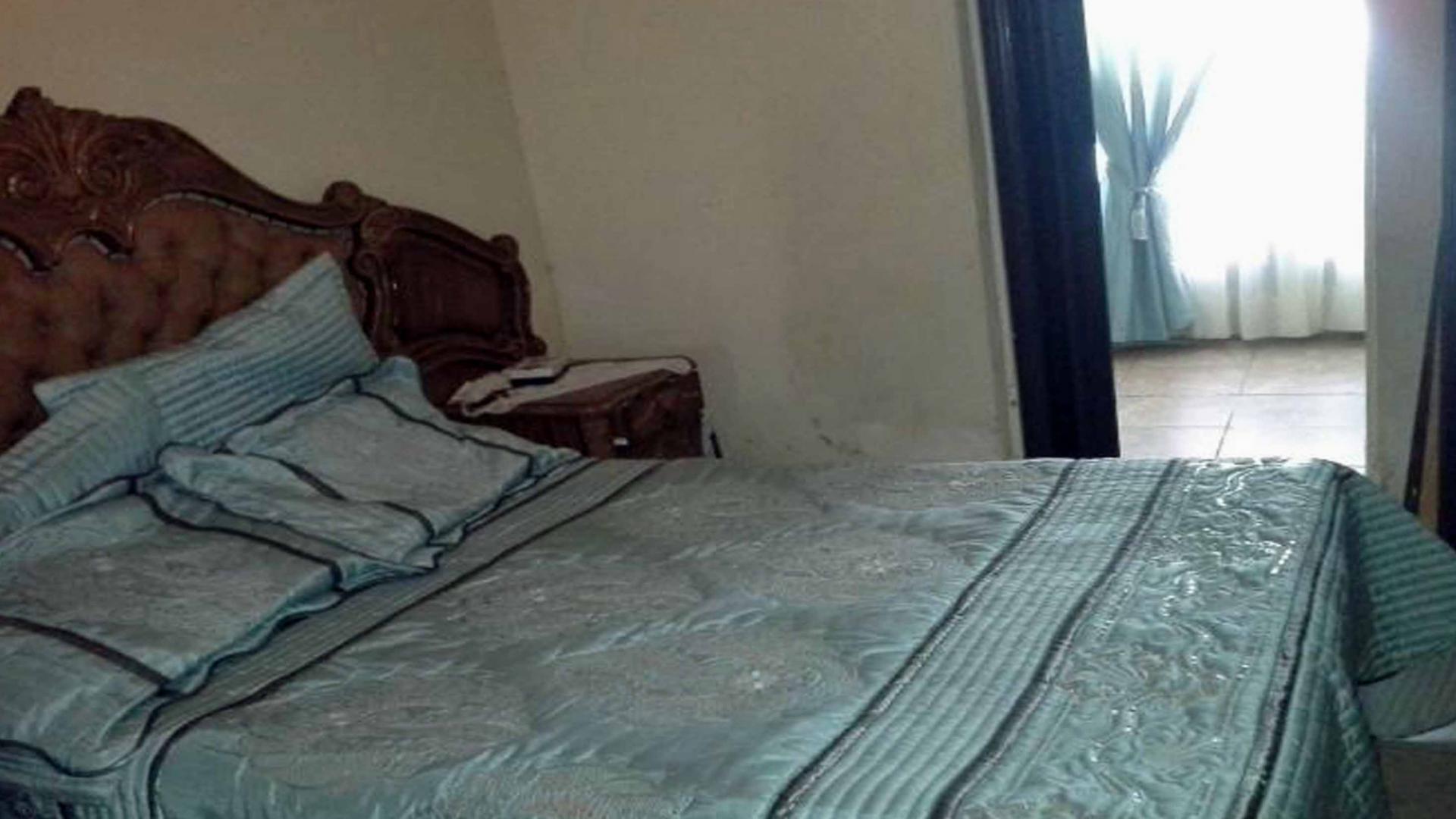 Main Bedroom - 15 square meters of property in Eersterust