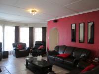 Lounges - 34 square meters of property in Vaalpark