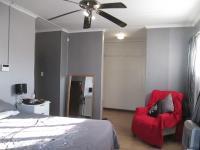 Main Bedroom - 26 square meters of property in Vaalpark