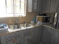 Kitchen - 16 square meters of property in Whitney Gardens