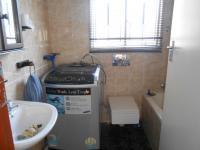 Bathroom 1 - 6 square meters of property in Whitney Gardens