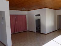 Lounges - 21 square meters of property in Bronkhorstspruit