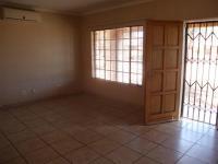 Lounges - 21 square meters of property in Kathu