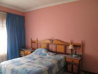 Main Bedroom - 31 square meters of property in Sonland Park