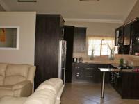 Lounges - 27 square meters of property in Emalahleni (Witbank) 