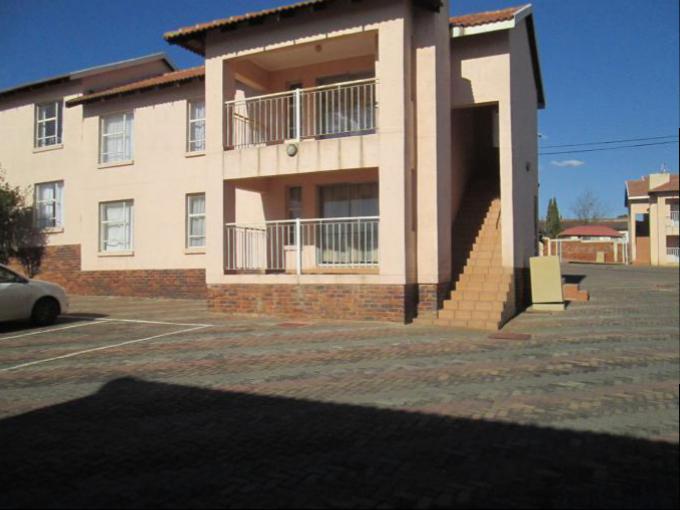 2 Bedroom Apartment for Sale For Sale in Rensburg - Home Sell - MR143858