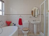 Bathroom 1 - 5 square meters of property in Silver Lakes Golf Estate