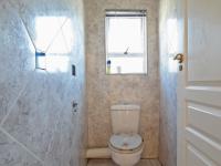 Bathroom 2 of property in Silver Lakes Golf Estate