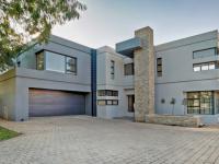 Front View of property in Silver Lakes Golf Estate