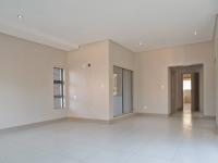 Main Bedroom - 51 square meters of property in Silver Lakes Golf Estate