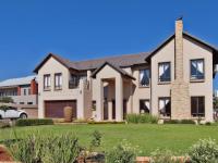 Front View of property in Willow Acres Estate