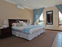 Main Bedroom of property in Willow Acres Estate