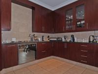 Kitchen - 22 square meters of property in Willow Acres Estate