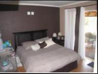 Main Bedroom - 17 square meters of property in Heidelberg - GP