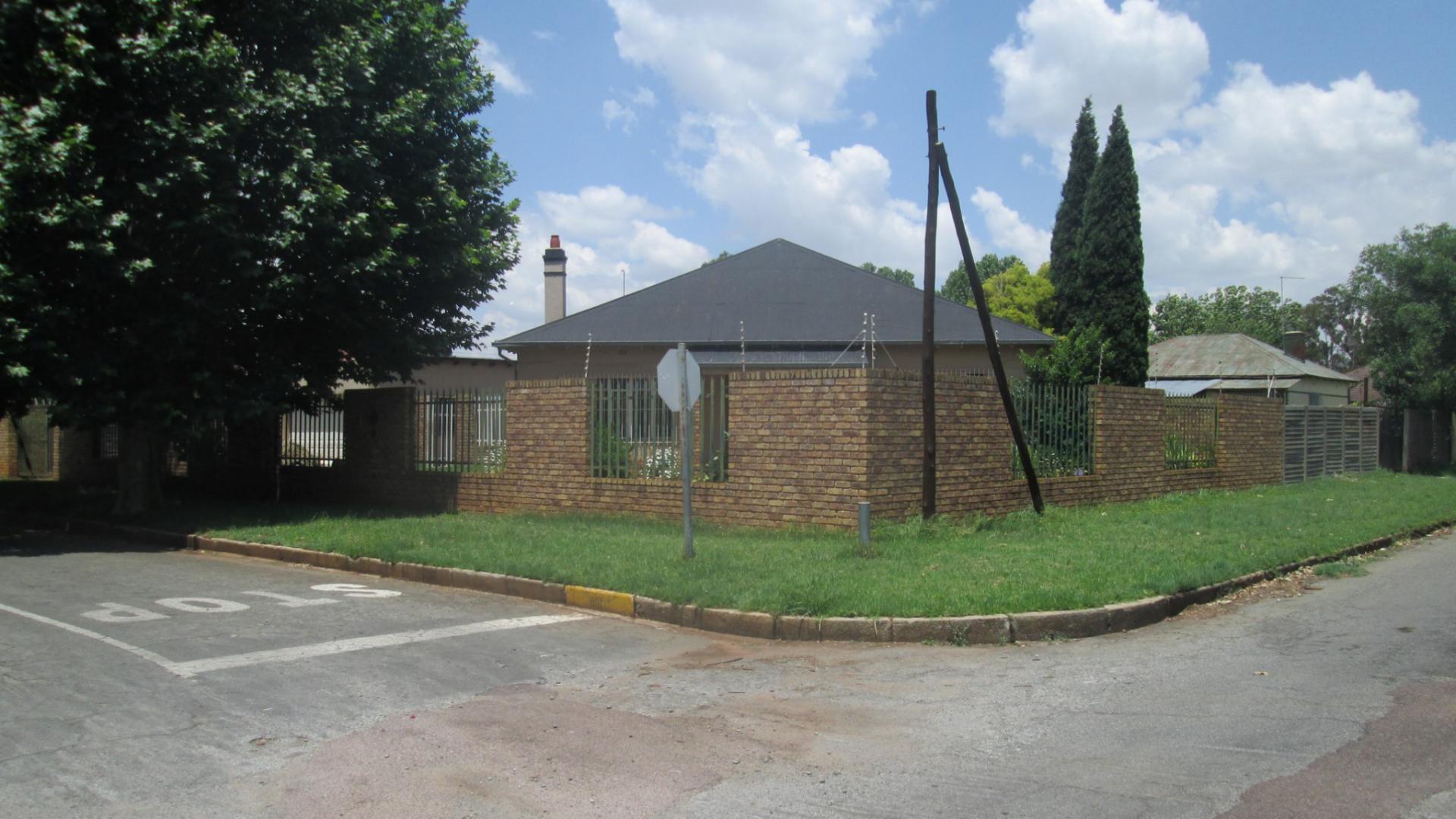 Front View of property in Brakpan