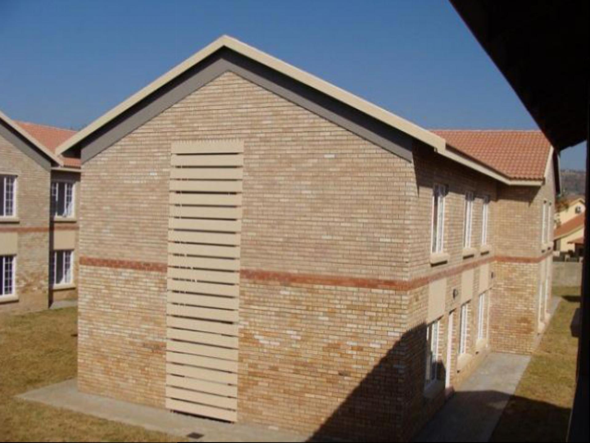 Front View of property in Waterval East