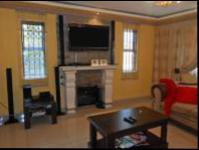 Lounges - 22 square meters of property in Lawley