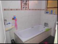 Bathroom 1 - 4 square meters of property in Lawley
